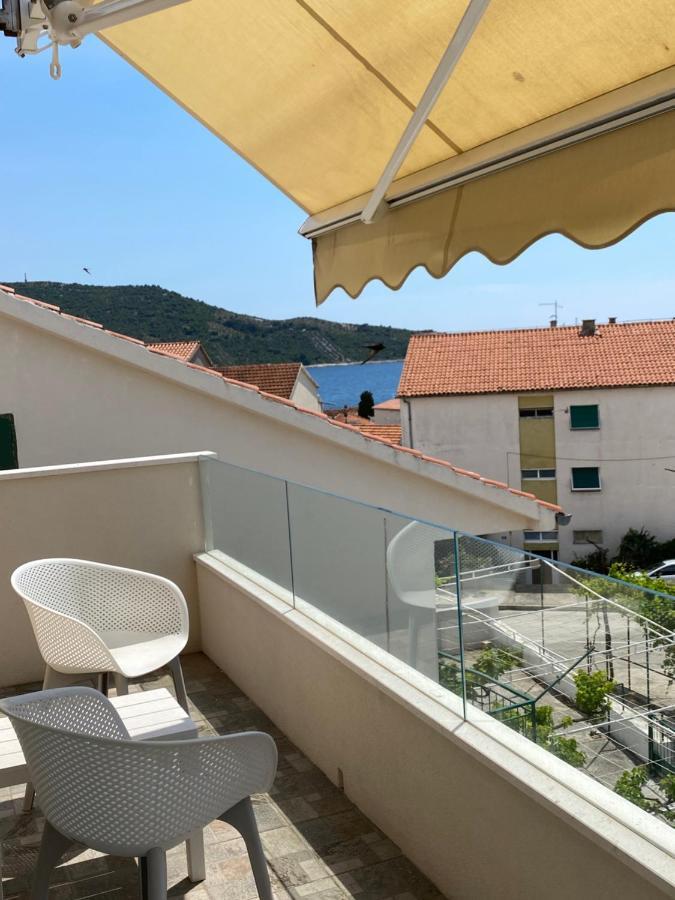 Apartments Keko Примоштен Экстерьер фото