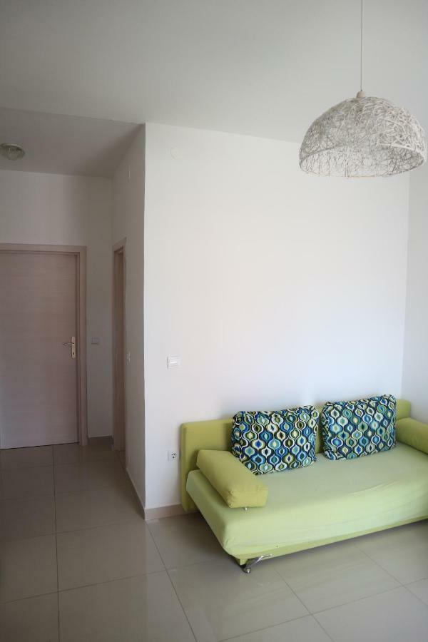 Apartments Keko Примоштен Экстерьер фото